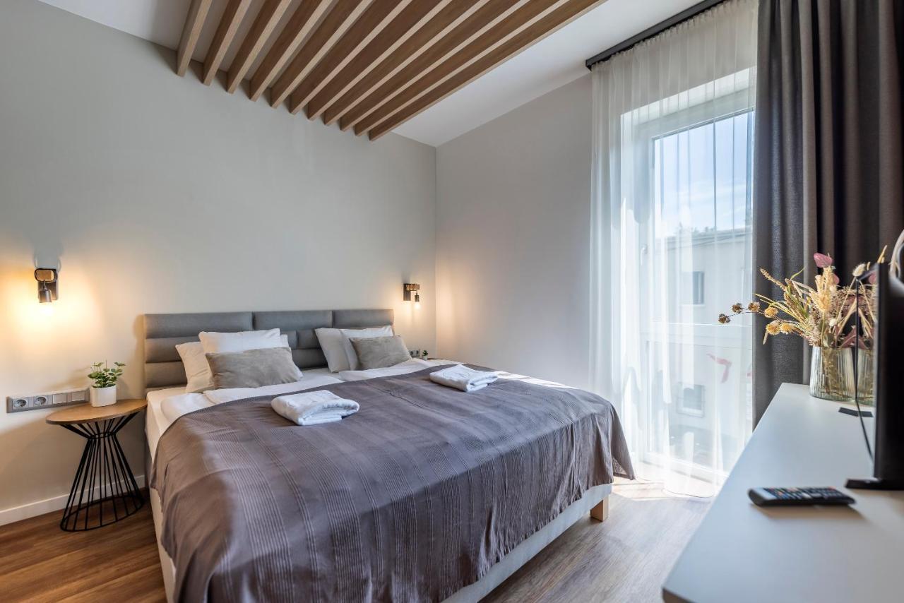 Amade Apartmanok 1 Győr Quarto foto