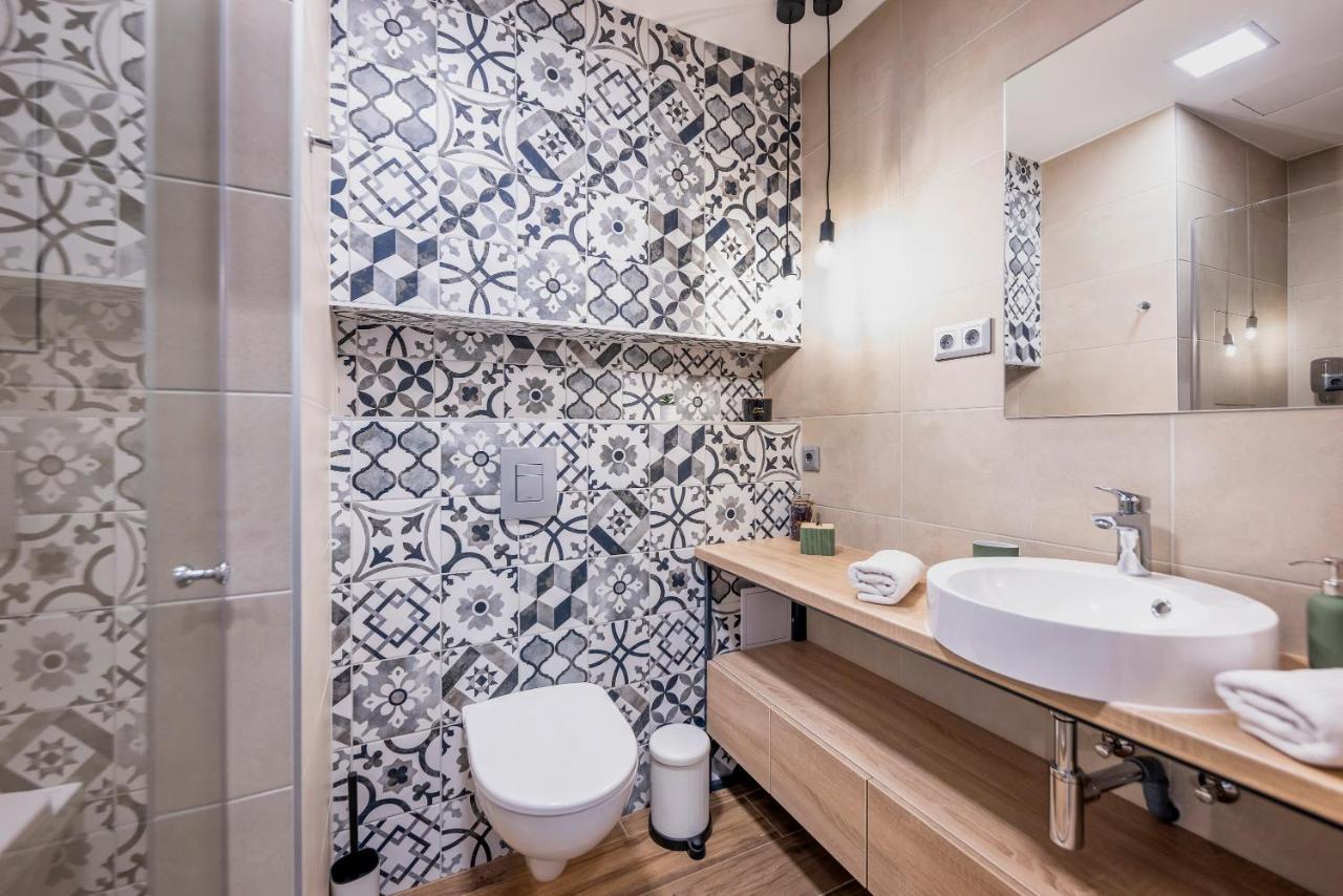 Amade Apartmanok 1 Győr Quarto foto